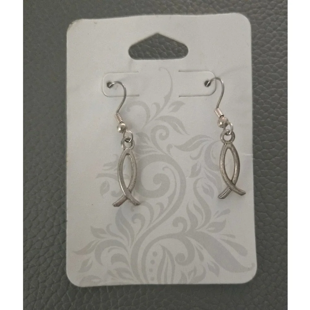 Silver Tone Ichthys Christian Jesus Fish‎ Dangle Earrings New